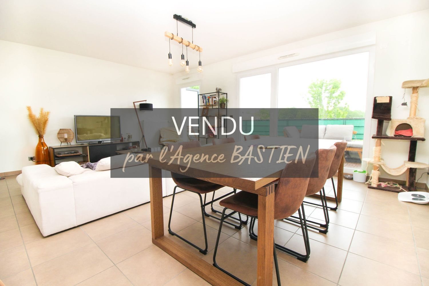 Appartement à vendre, 81m², Saint-Genis-Pouilly