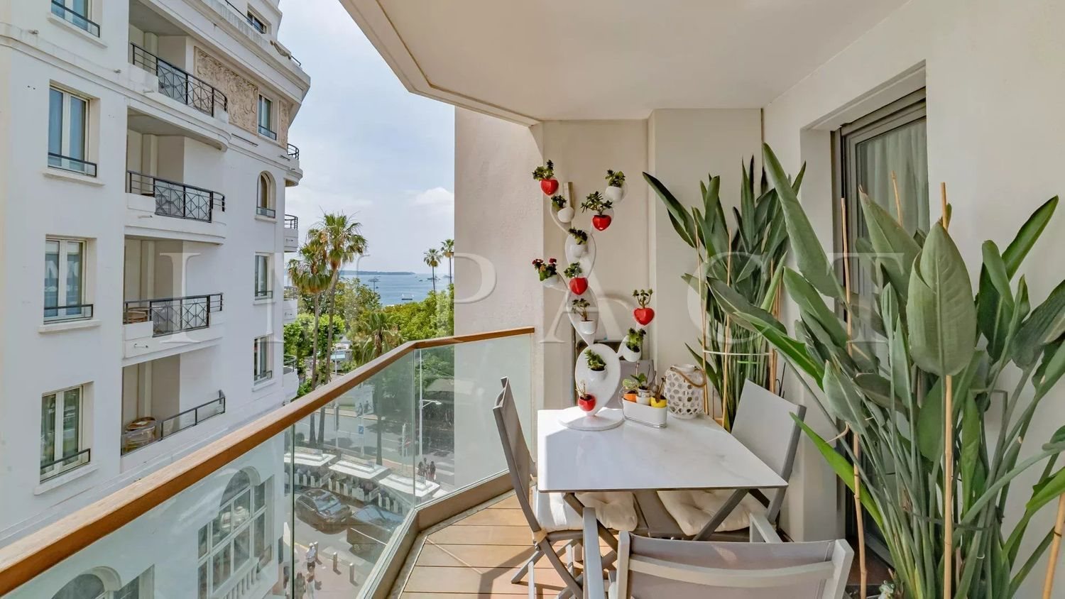 Appartement à louer, 70m², Cannes