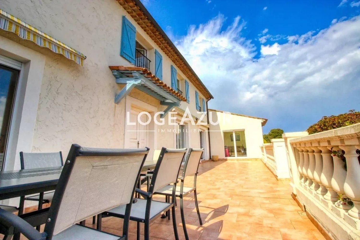 Maison à vendre, 330m², Vallauris