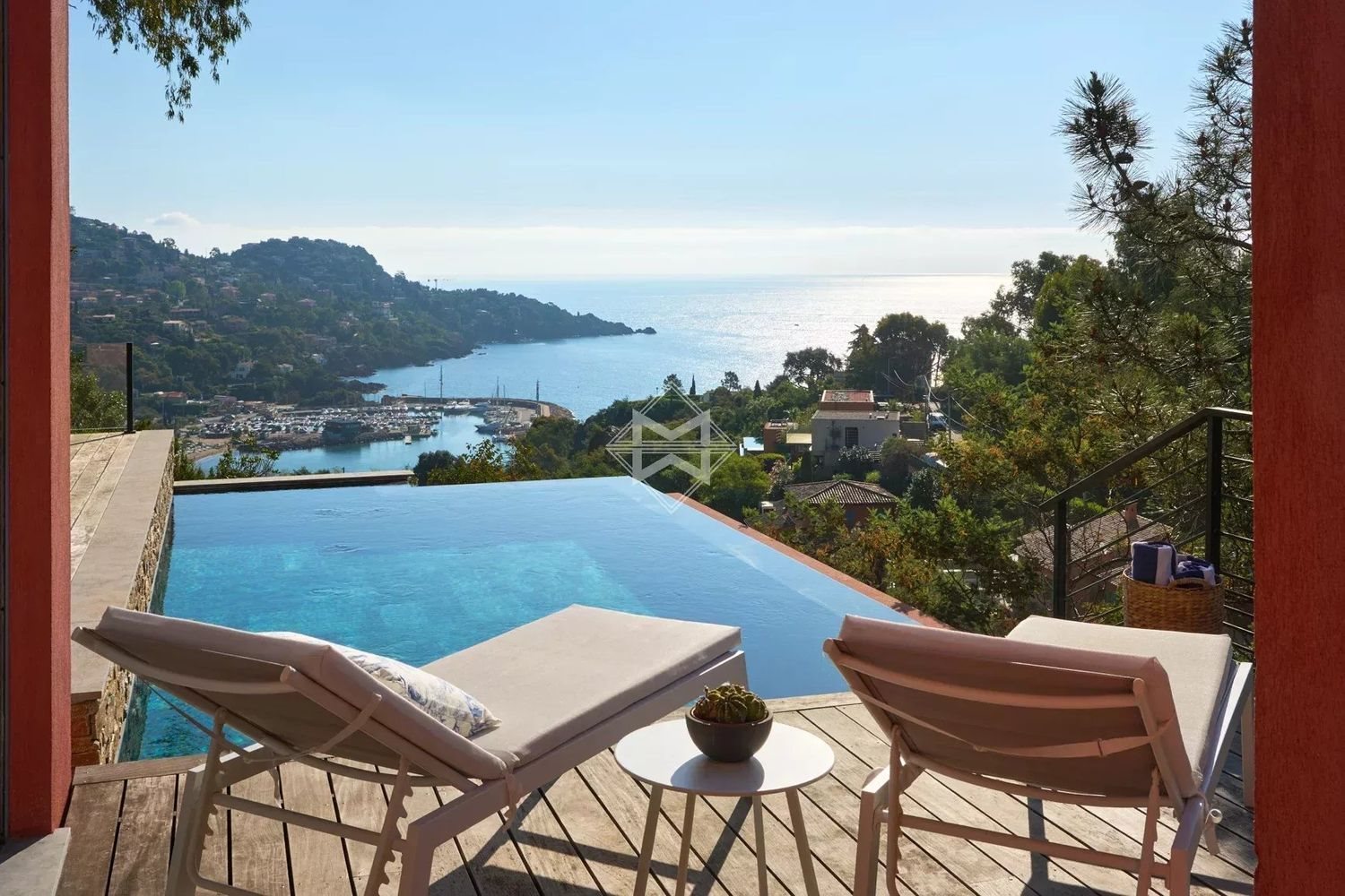 Maison à louer, 160m², Théoule-sur-Mer