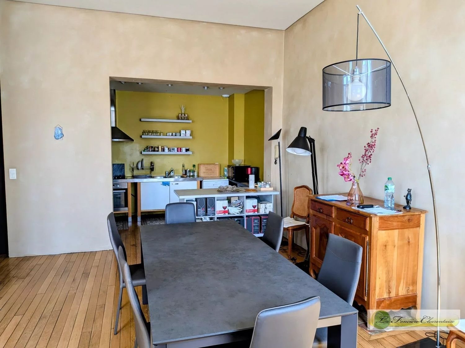 Appartement à louer, 235m², Angoulême