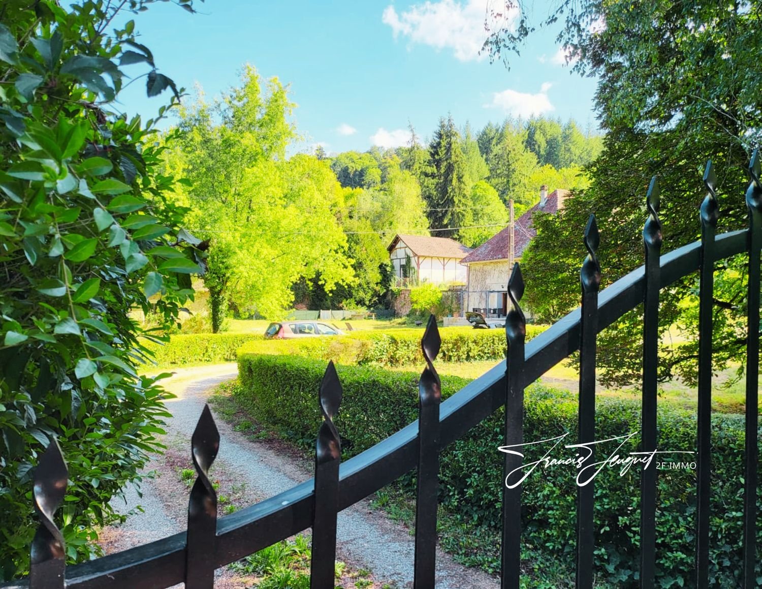 Maison à vendre, 214m², Saint-Geoire-en-Valdaine