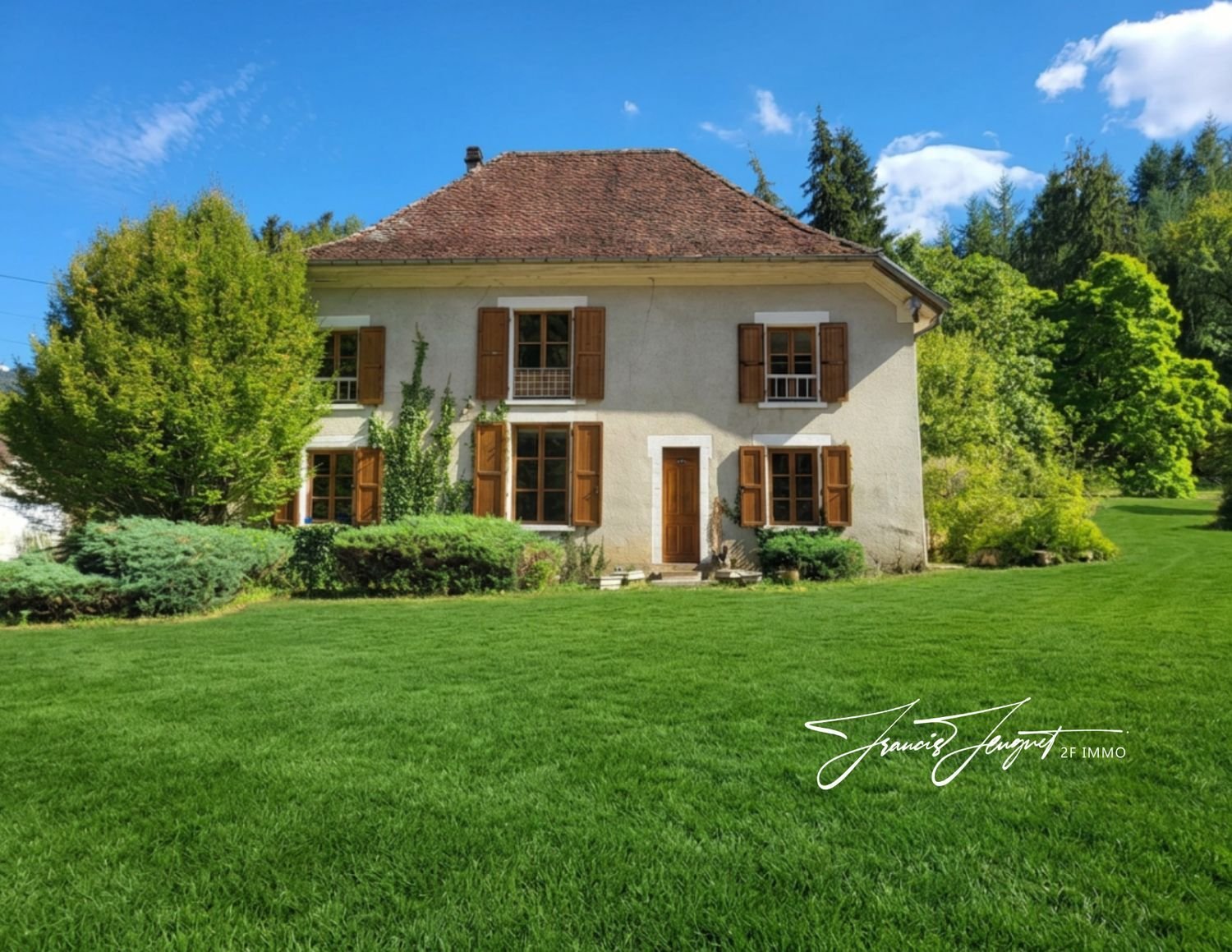 Maison à vendre, 214m², Saint-Geoire-en-Valdaine