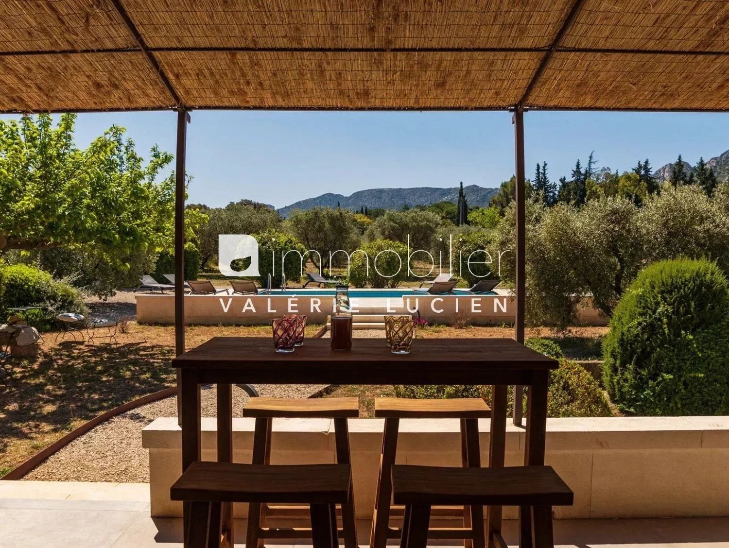 Maison à louer, 11m², Eygalières