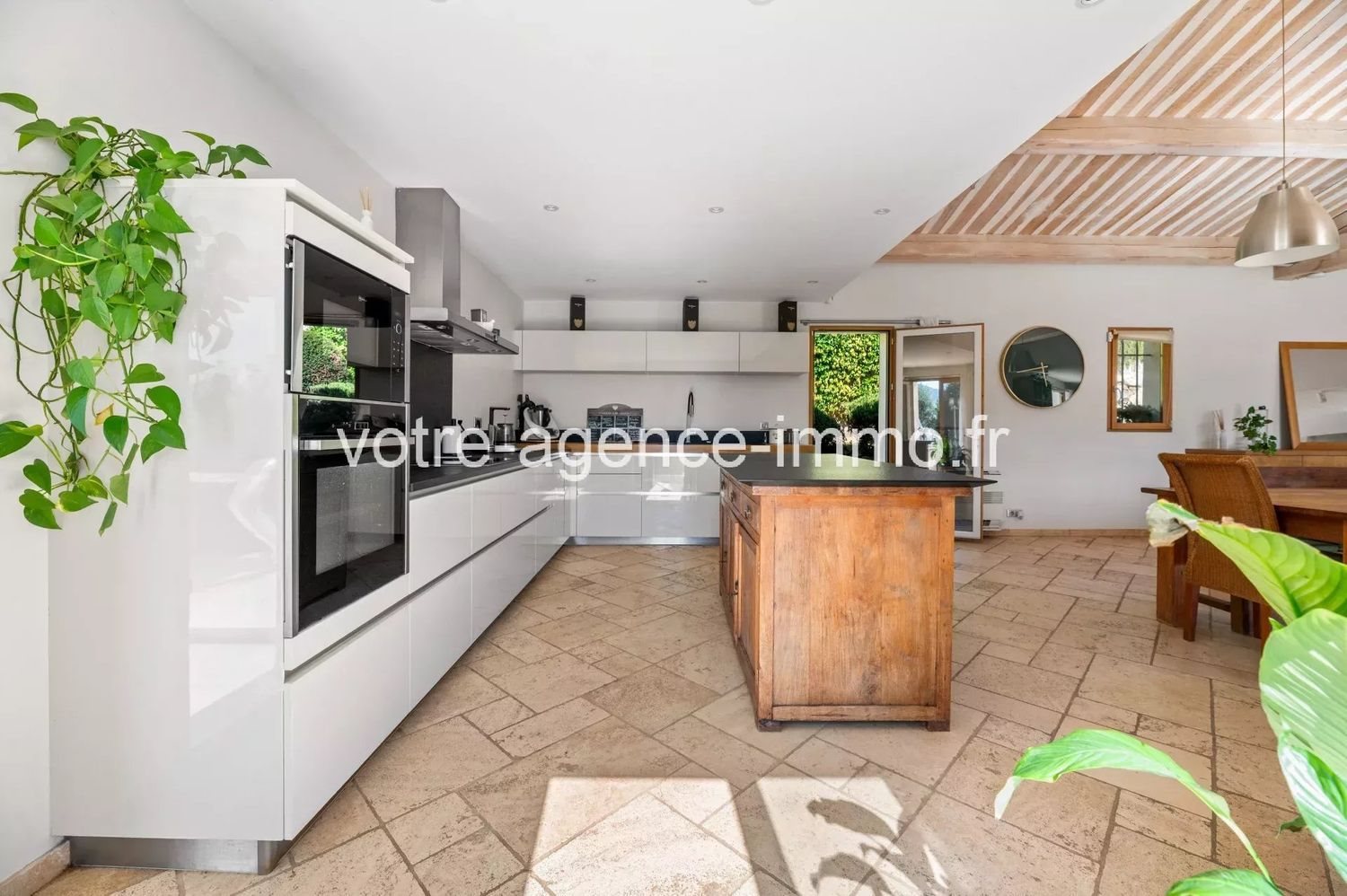 Maison à vendre, 243m², Levens