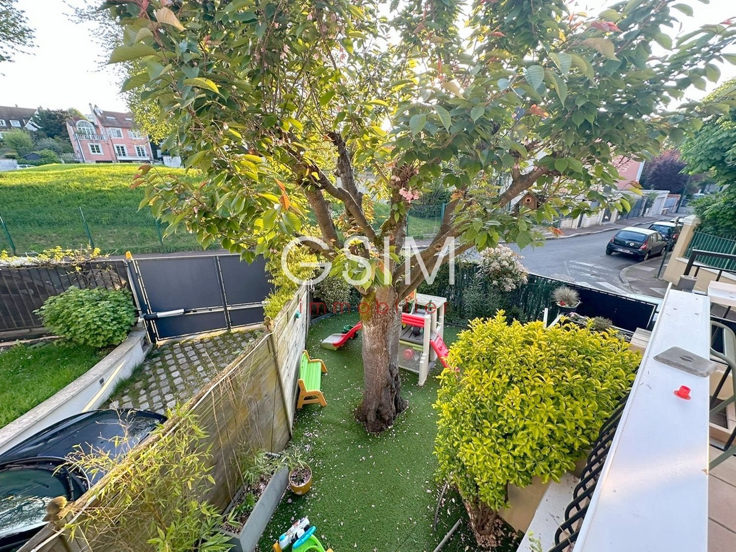 Maison à louer, 94m², Garches
