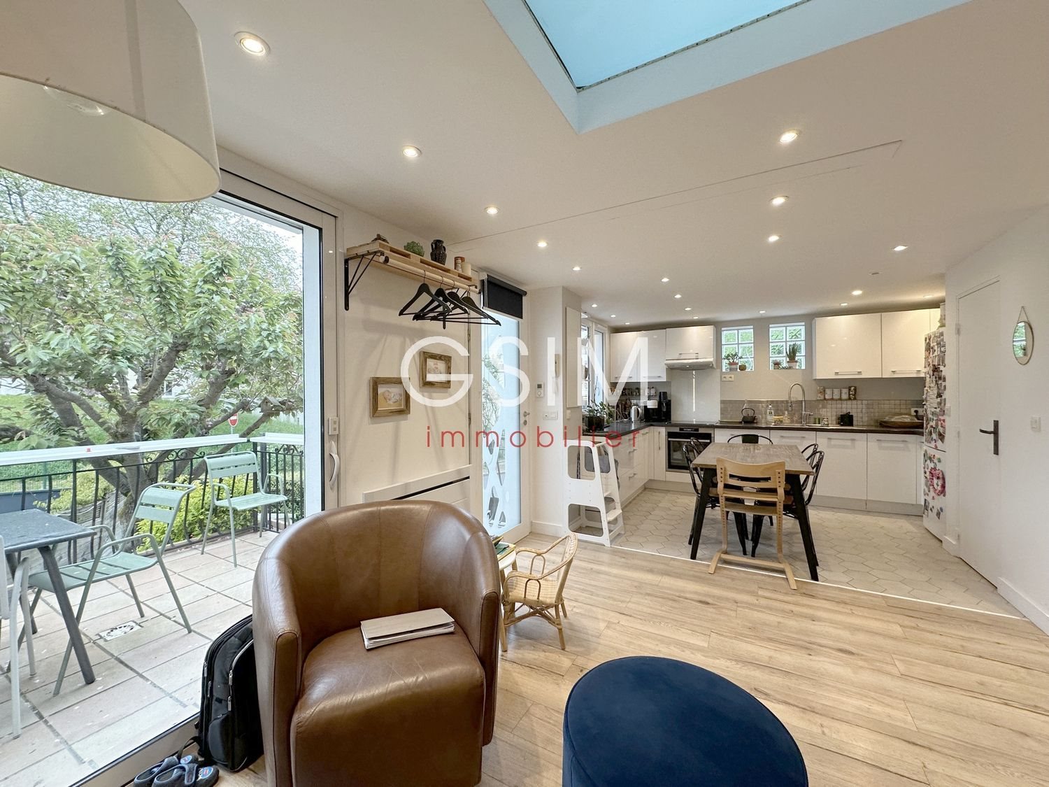 Maison à louer, 94m², Garches