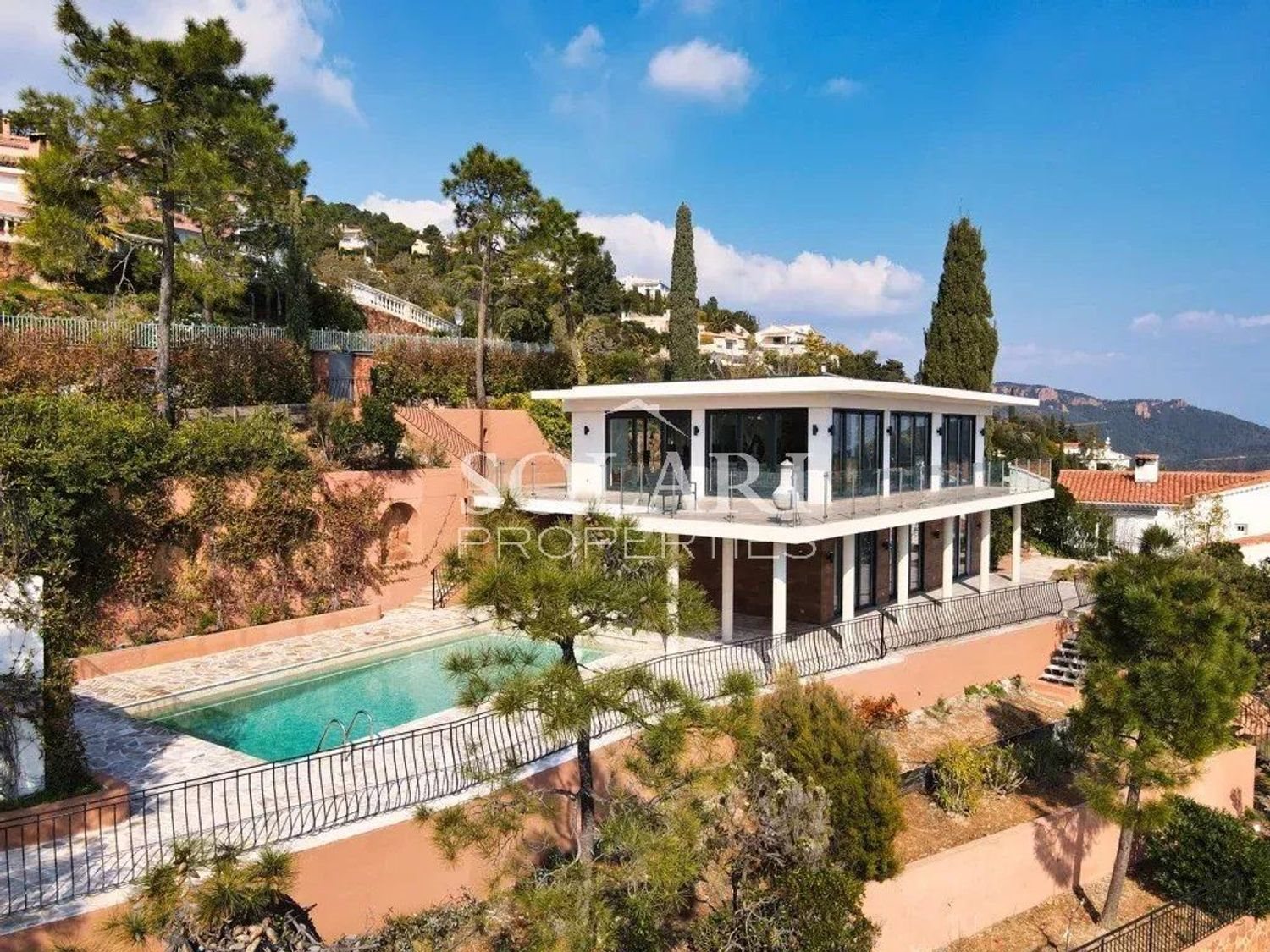 Maison à vendre, 200m², Saint-Raphaël
