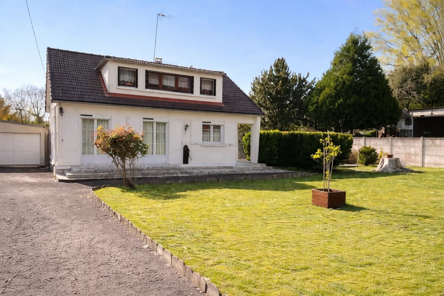 Maison à vendre, 98m², Fleurines