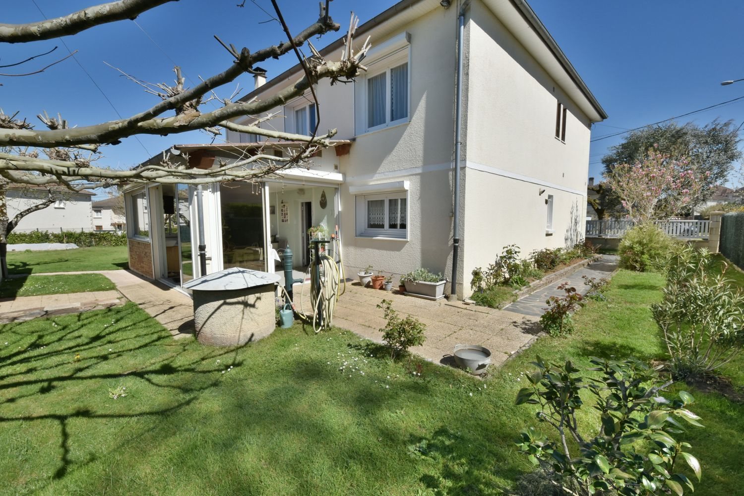 Maison à vendre, 165m², Saint-Pantaléon-de-Larche