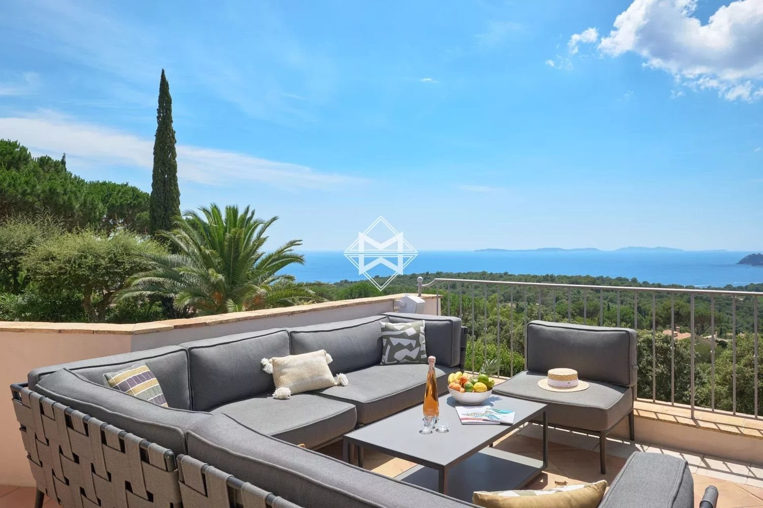 Maison à louer, 165m², La Croix-Valmer