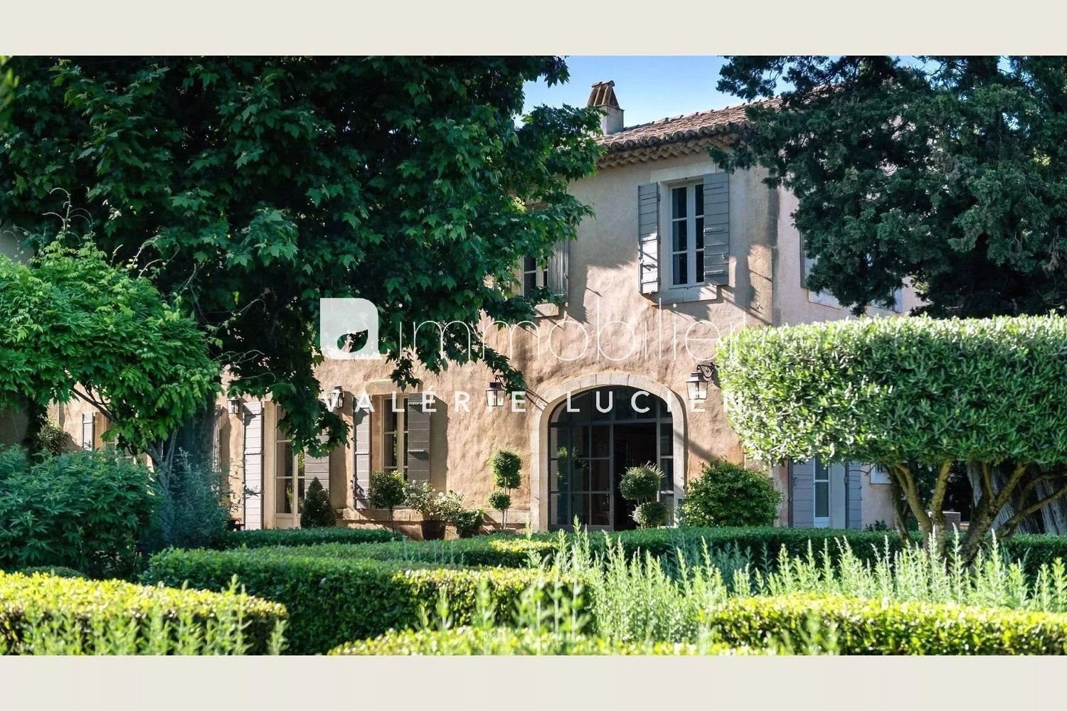 Maison à louer, 600m², Châteaurenard