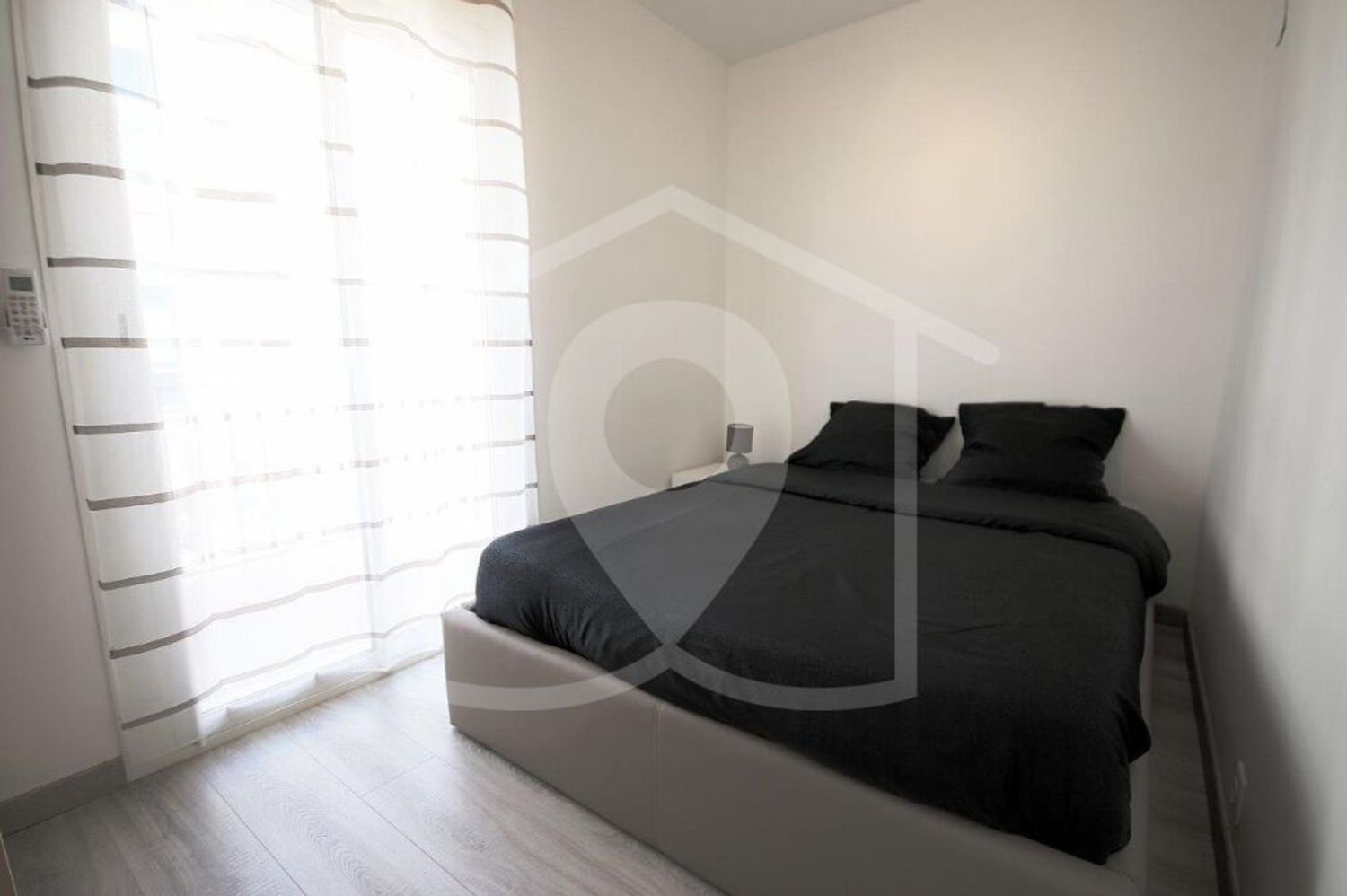 Appartement à louer, 35m², Antibes