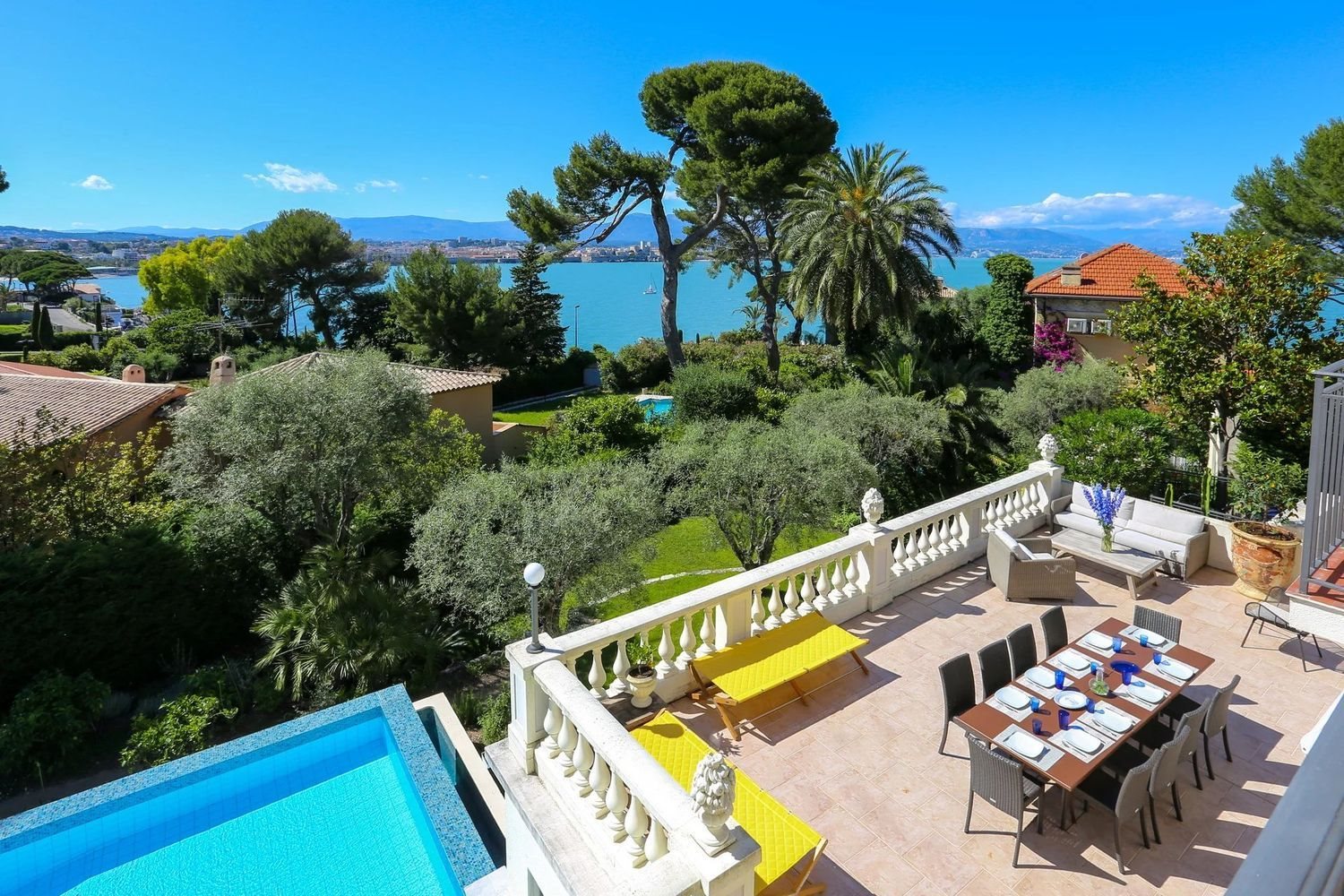 Maison à louer, 280m², Antibes