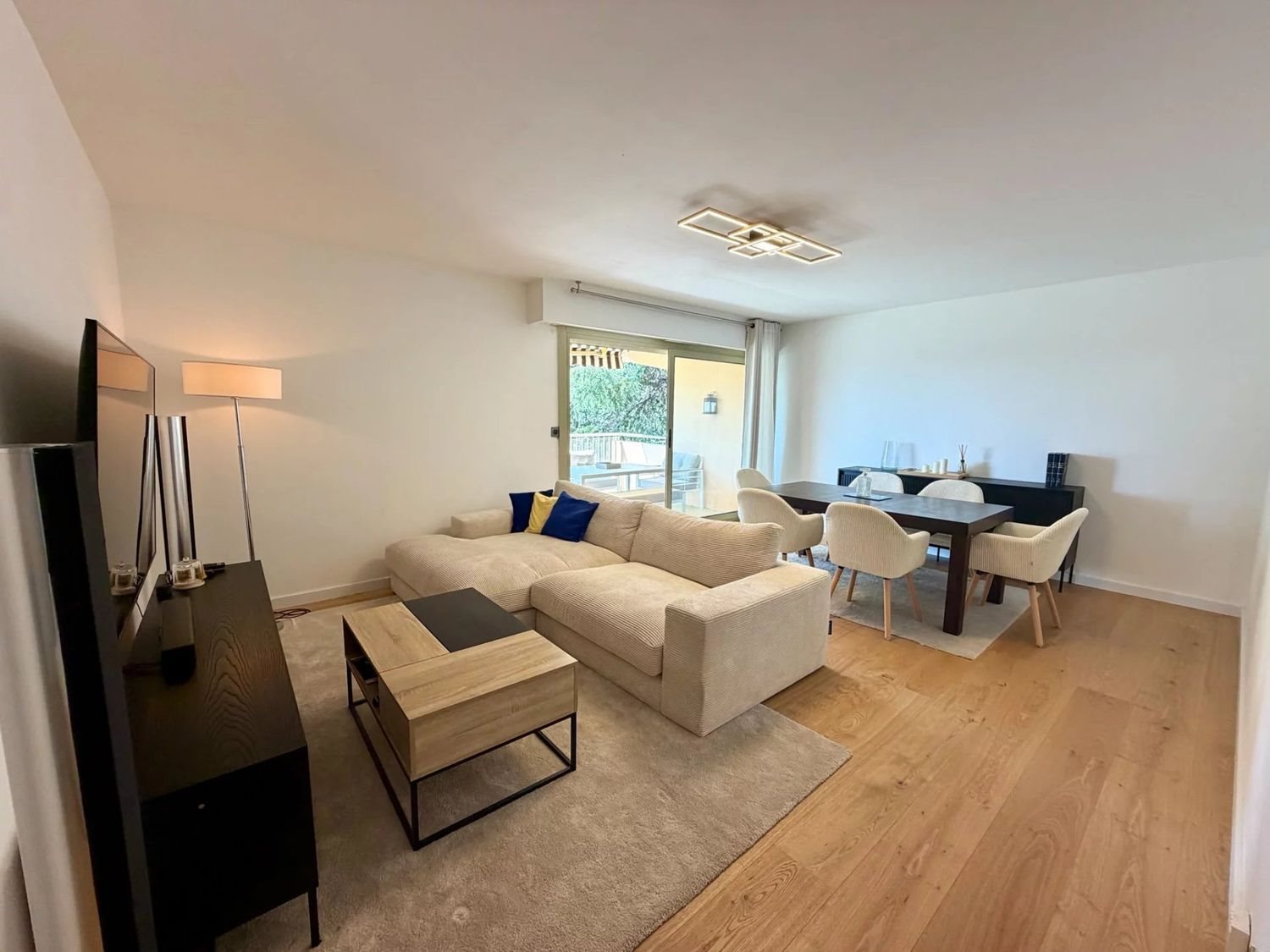 Appartement à vendre, 77m², Antibes