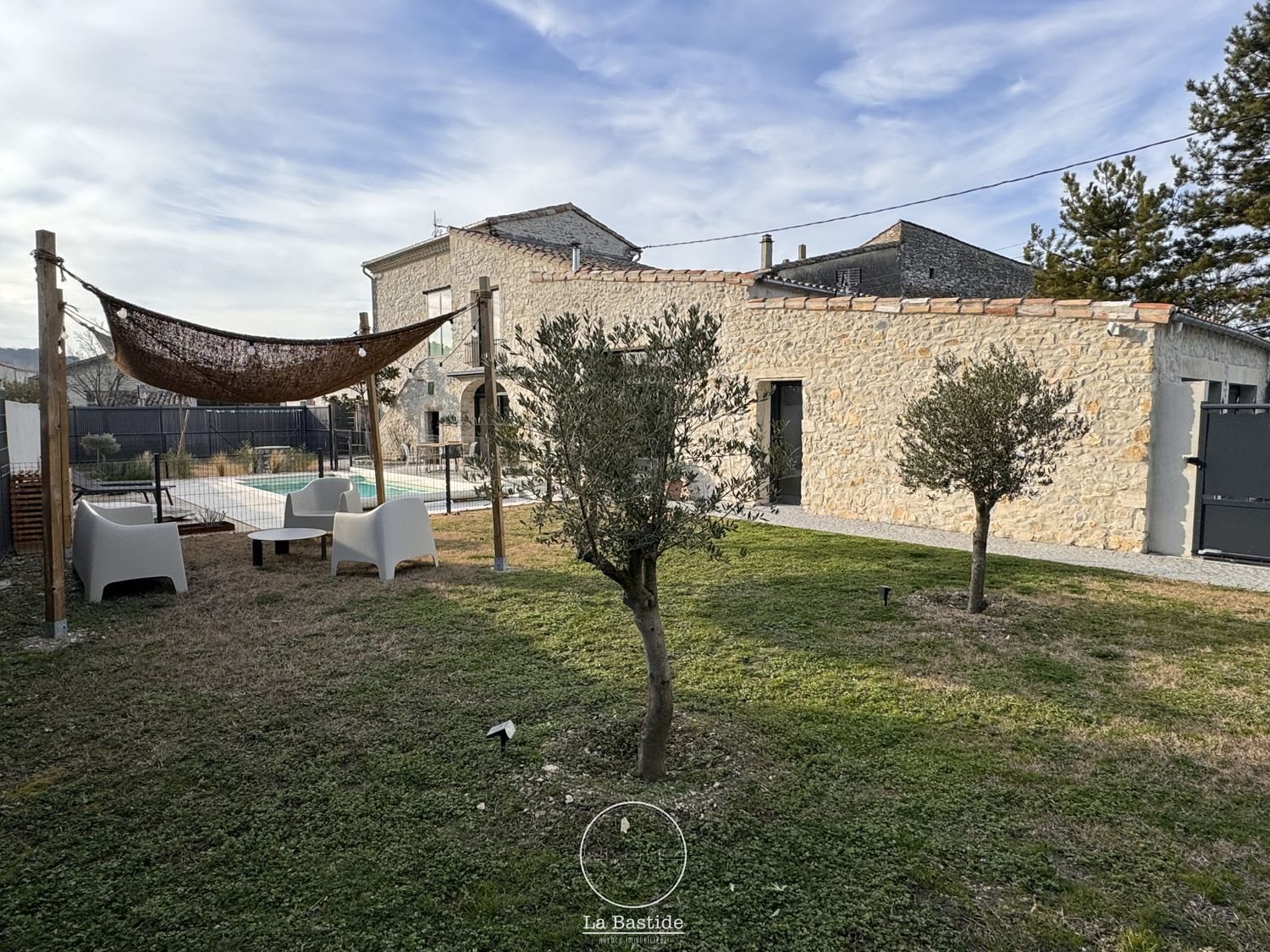 Maison à vendre, 220m², Saint-Marcel-lès-Sauzet