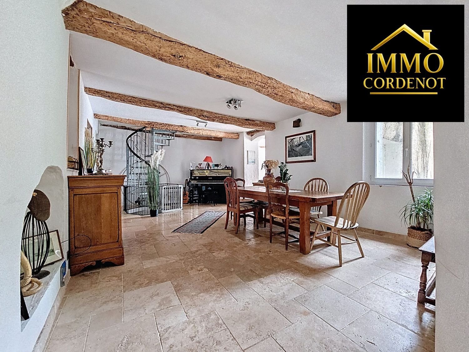 Maison à vendre, 144m², Méounes-lès-Montrieux