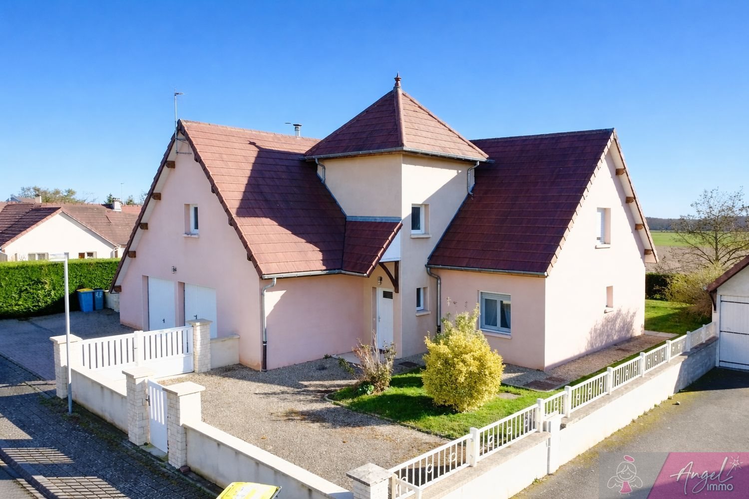 Maison à vendre, 165m², Abergement-la-Ronce