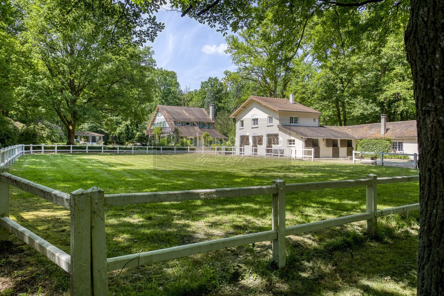 Maison à vendre, 500m², Poigny-la-Forêt