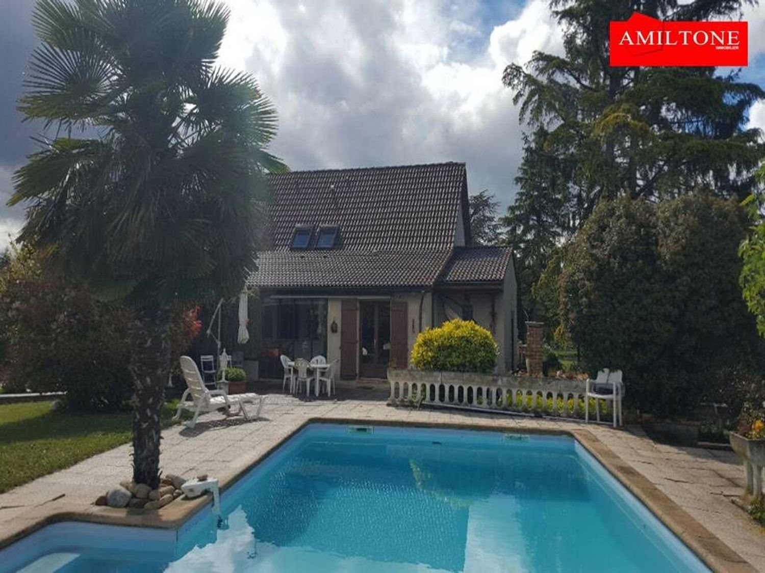 Maison à vendre, 180m², Toussieux