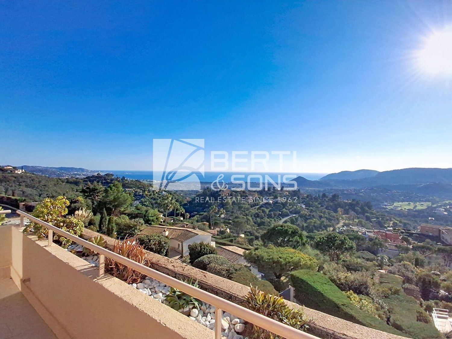 Appartement à louer, 37m², Mandelieu-la-Napoule