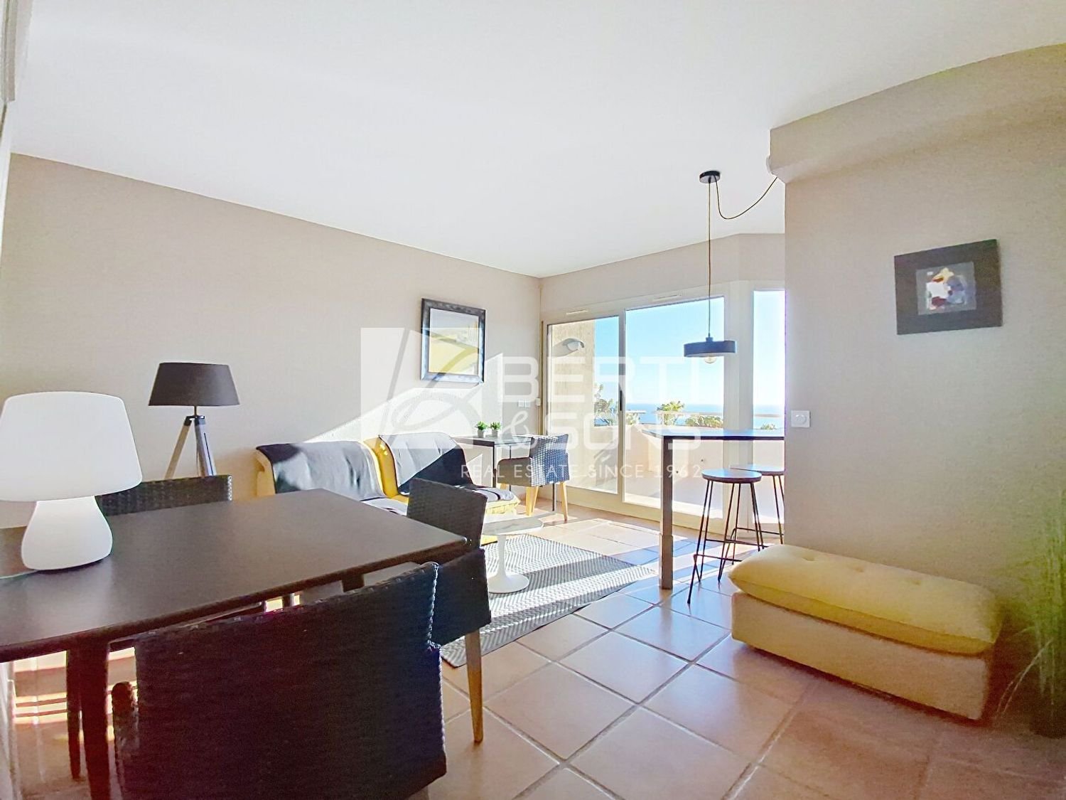 Appartement à louer, 37m², Mandelieu-la-Napoule