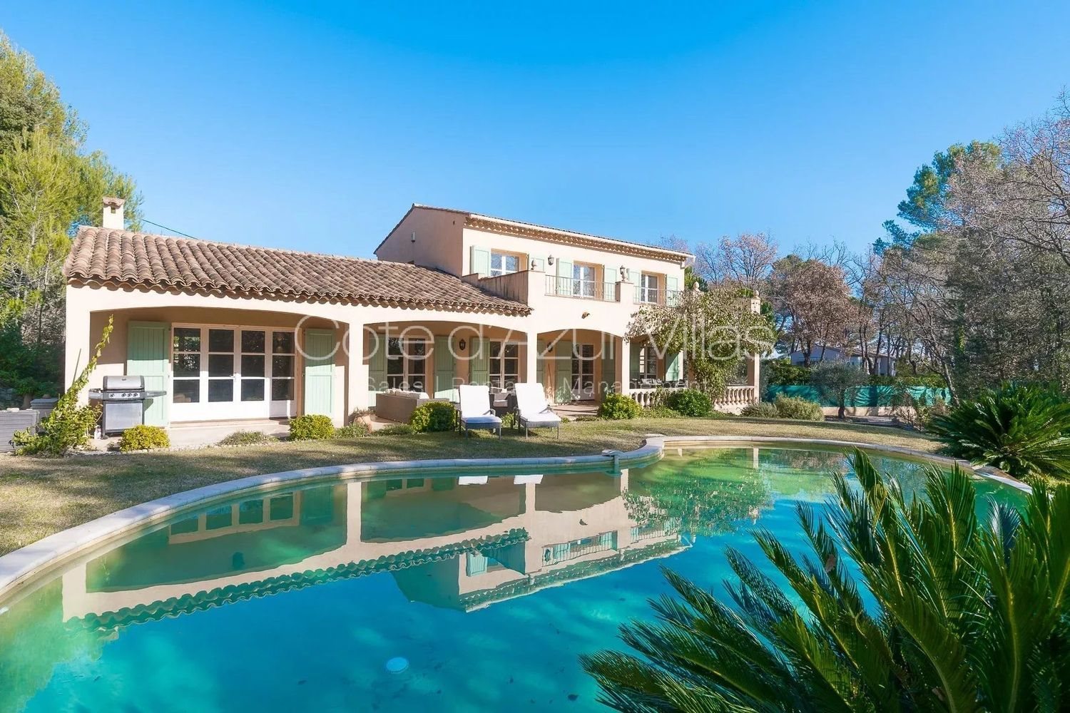 Maison à louer, 170m², Opio