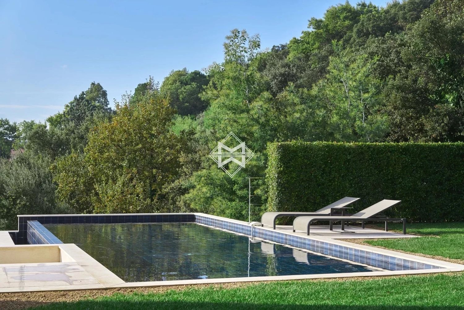 Maison à louer, 400m², Grimaud