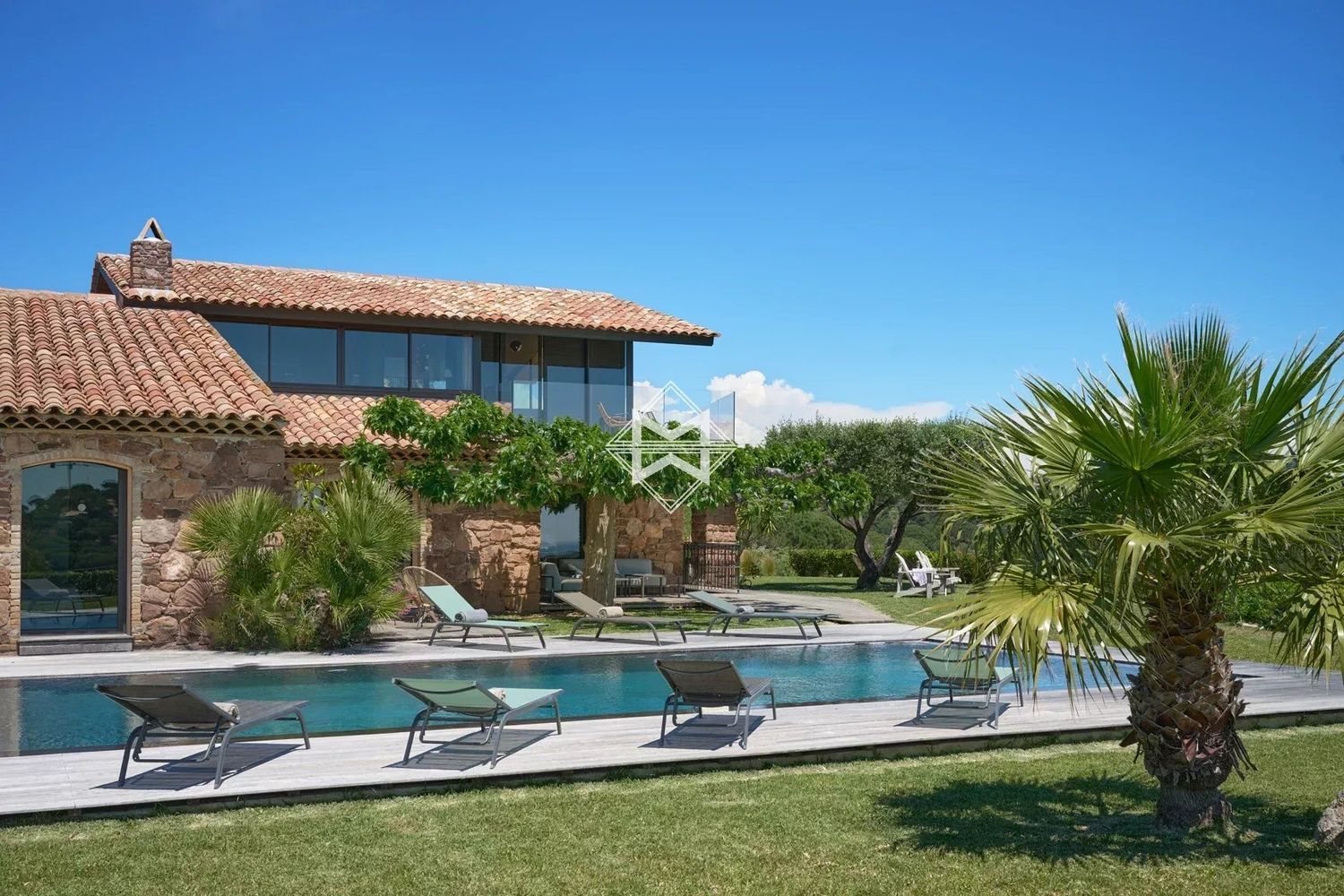 Maison à louer, 320m², Sainte-Maxime