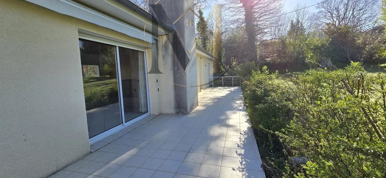 Maison à vendre, 137m², Buros