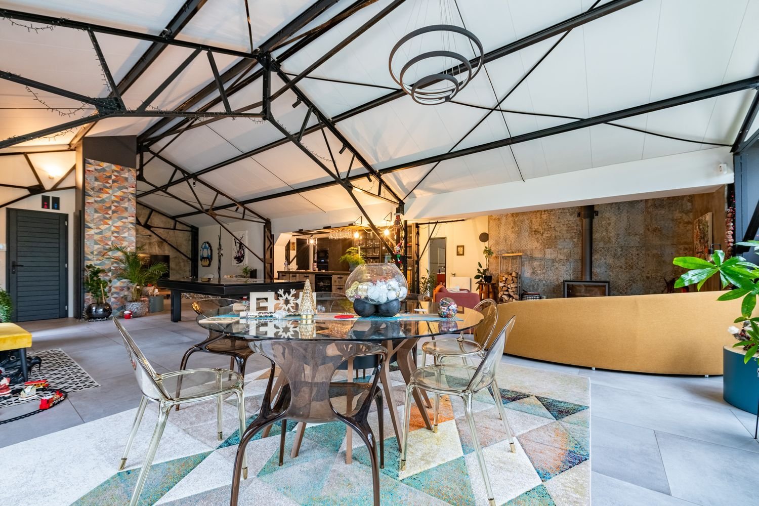 Maison à vendre, 389m², La Rochette