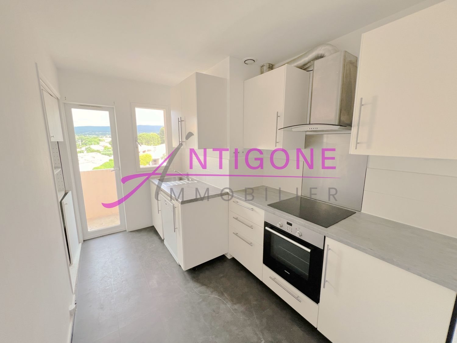 Appartement à louer, 71m², Saint-Cyr-sur-Mer