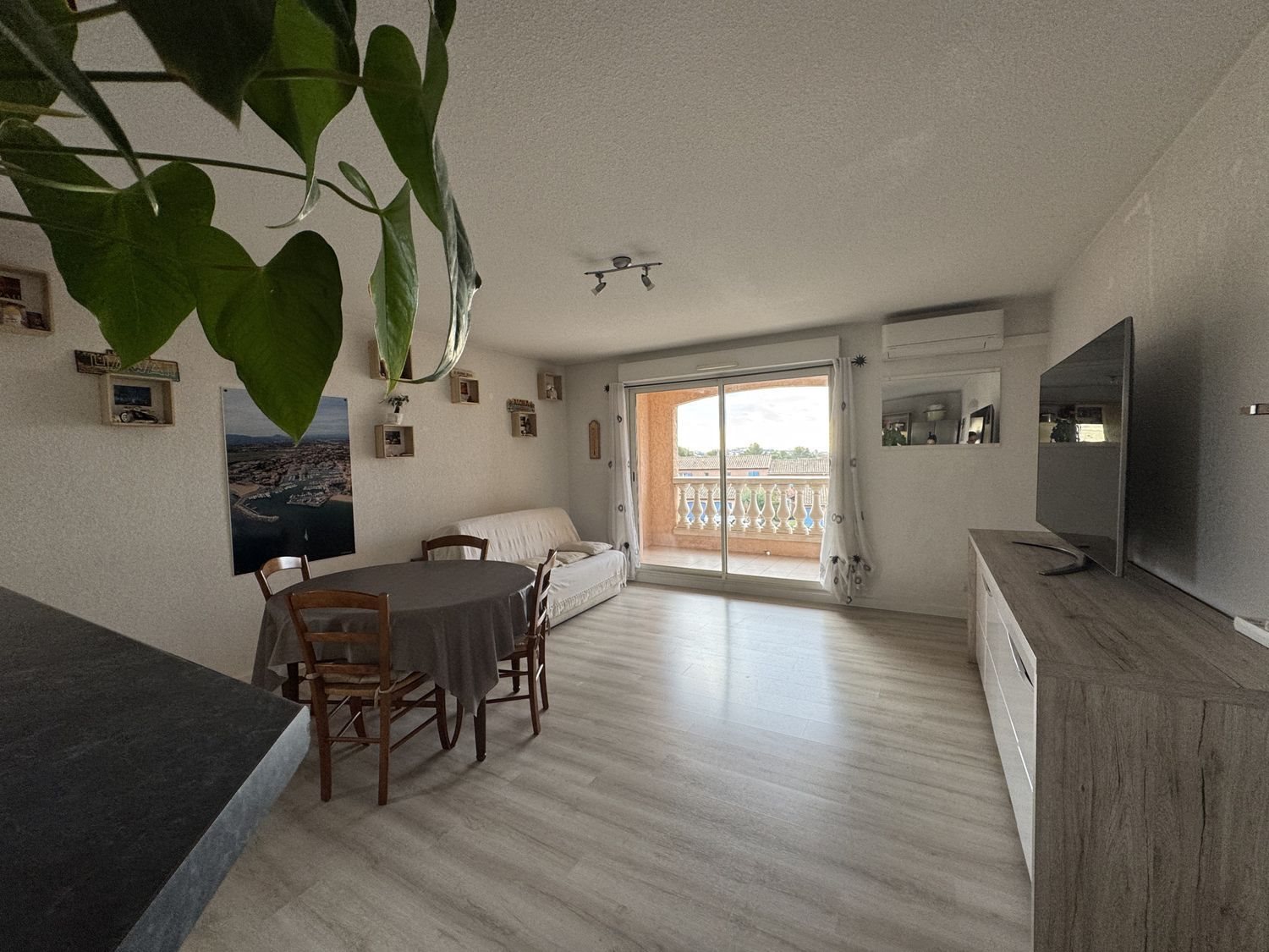 Appartement à vendre, 66m², Fréjus