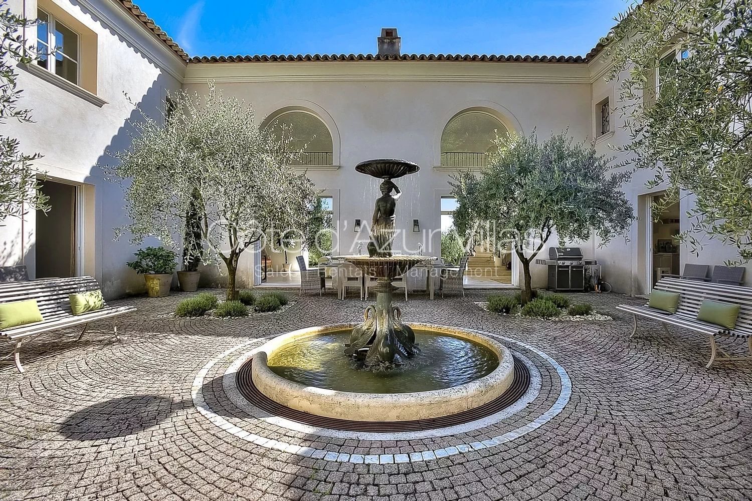 Maison à louer, 400m², Biot