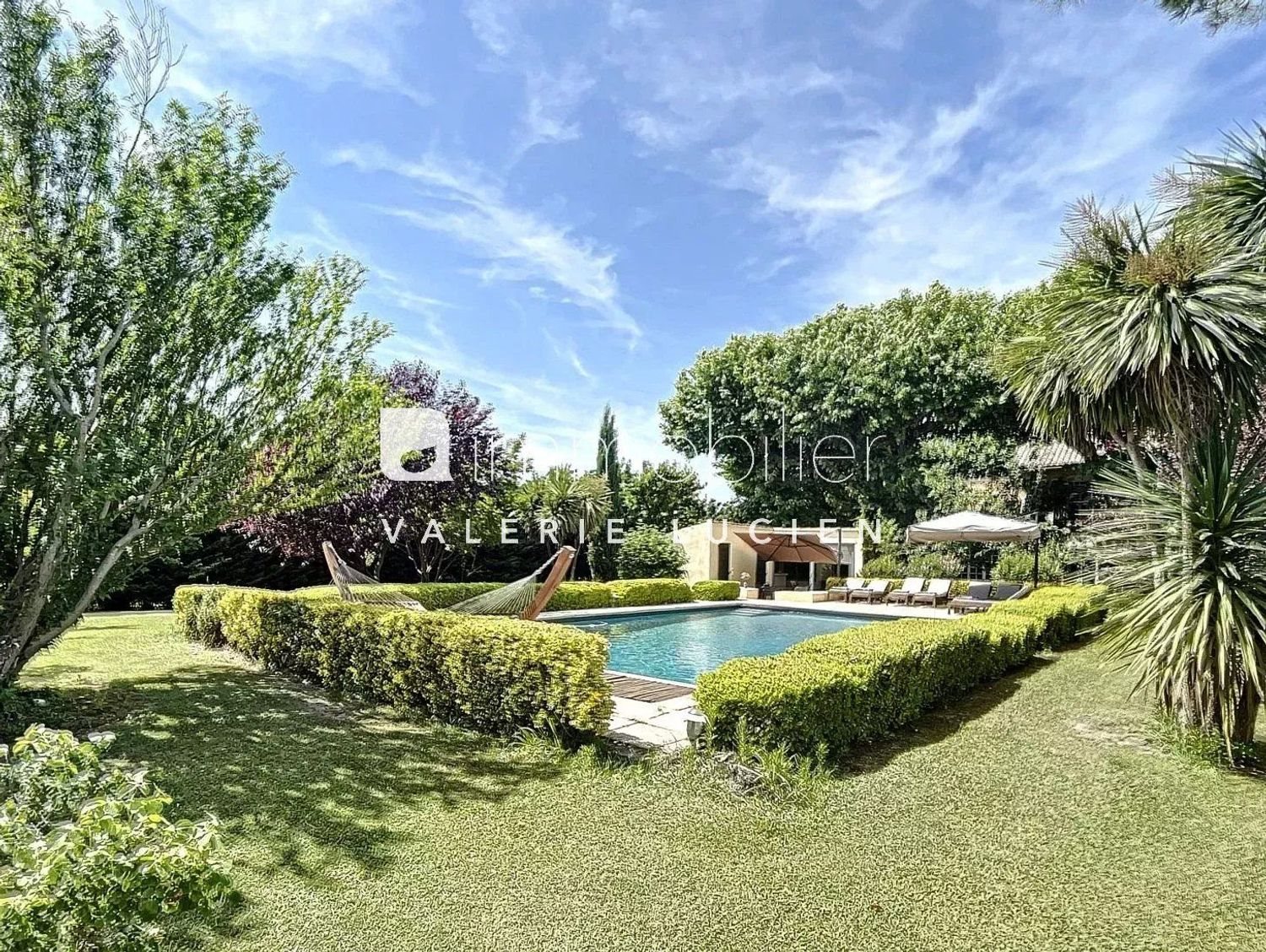 Maison à louer, 450m², Cabannes