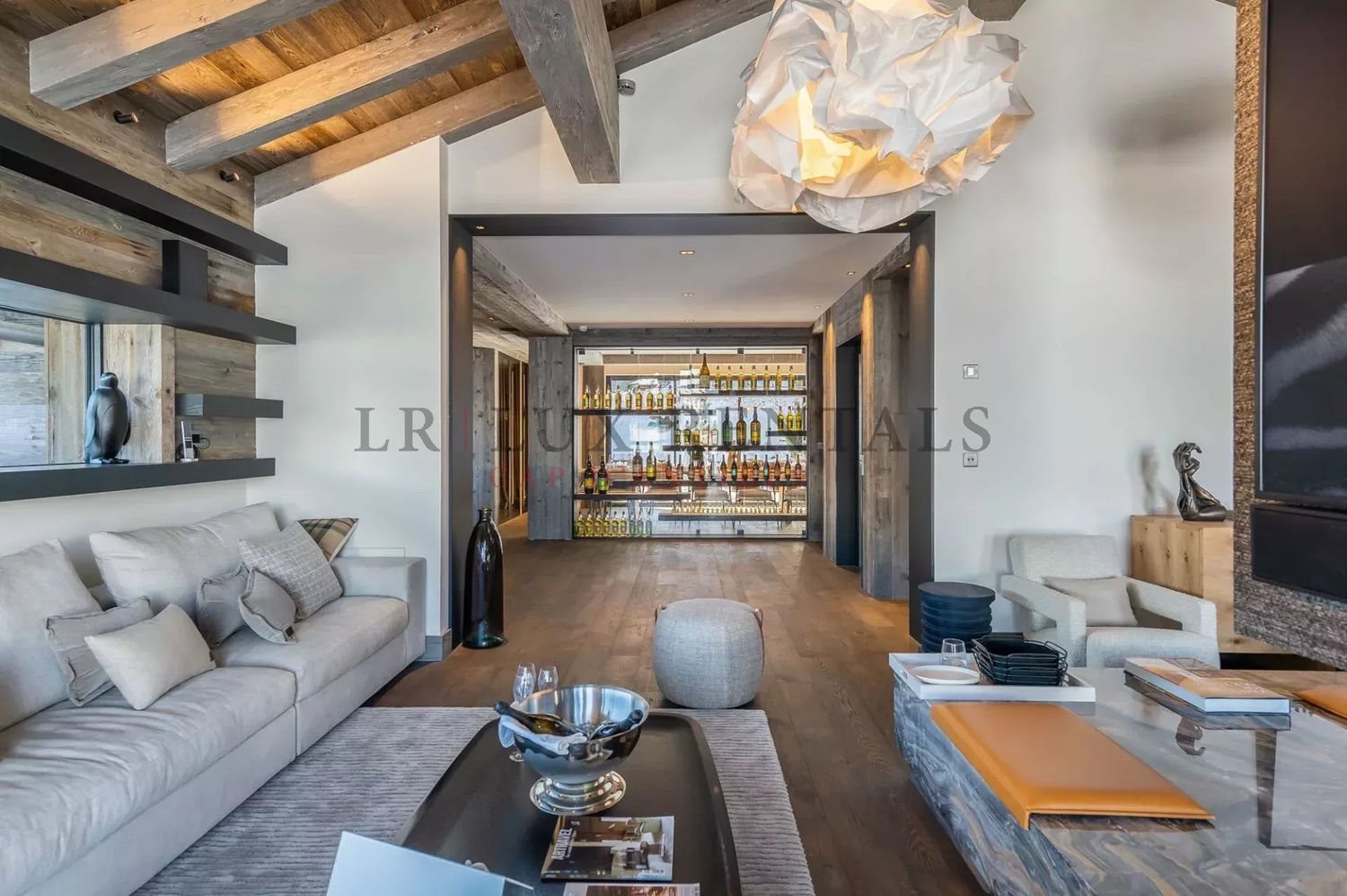 Maison à louer, 830m², Saint-Bon-Tarentaise