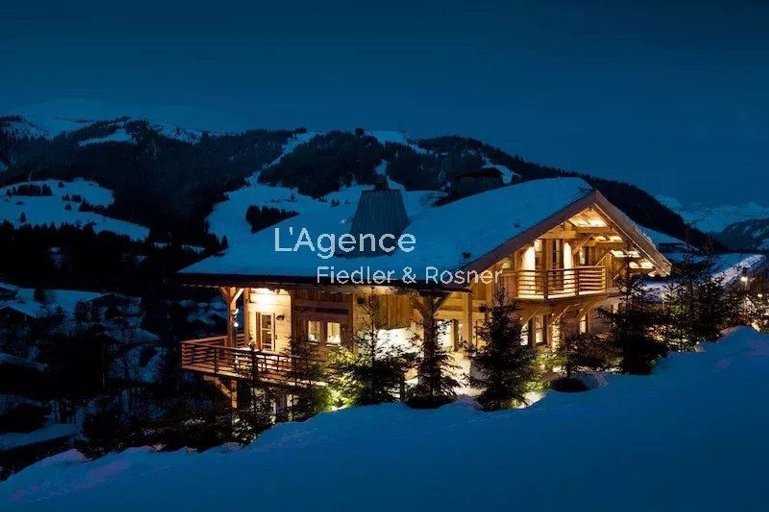 Maison à louer, 563m², Megève