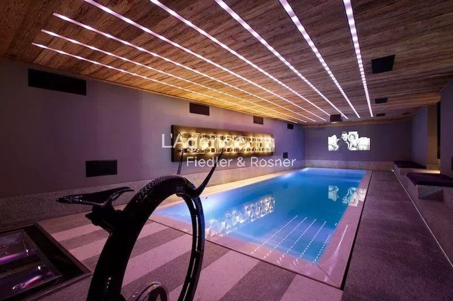 Maison à louer, 563m², Megève