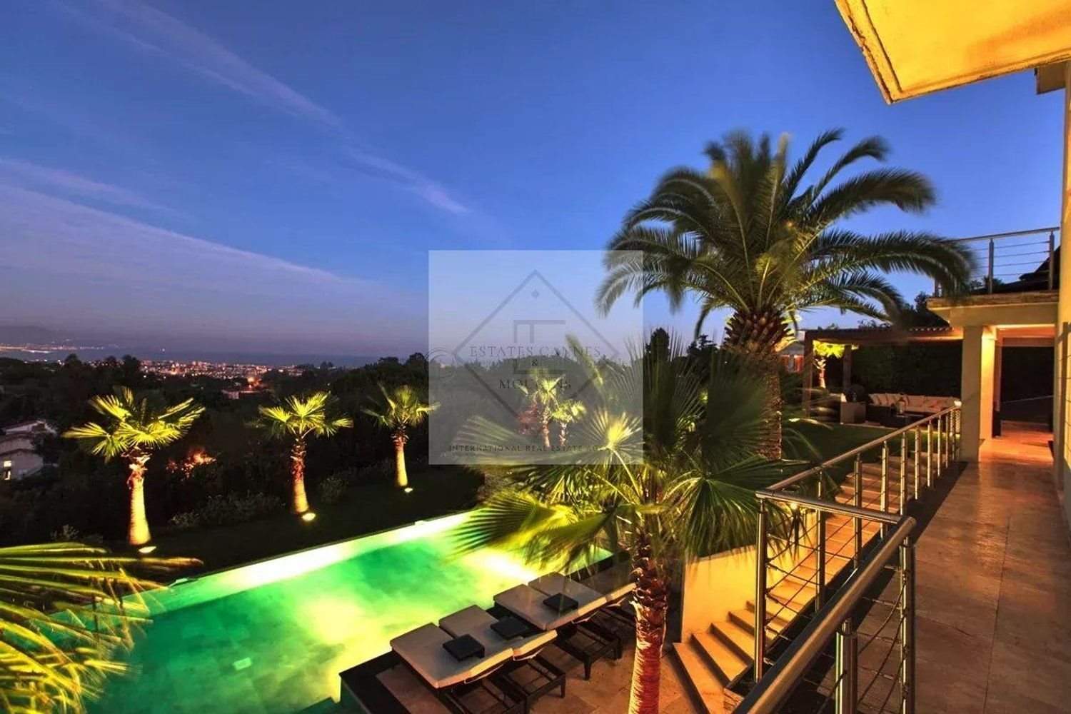 Maison à louer, 430m², Cannes
