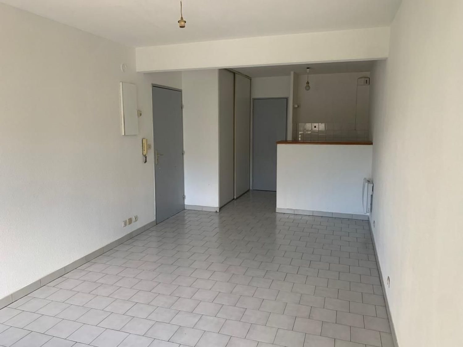 Appartement à louer, 28m², Nîmes