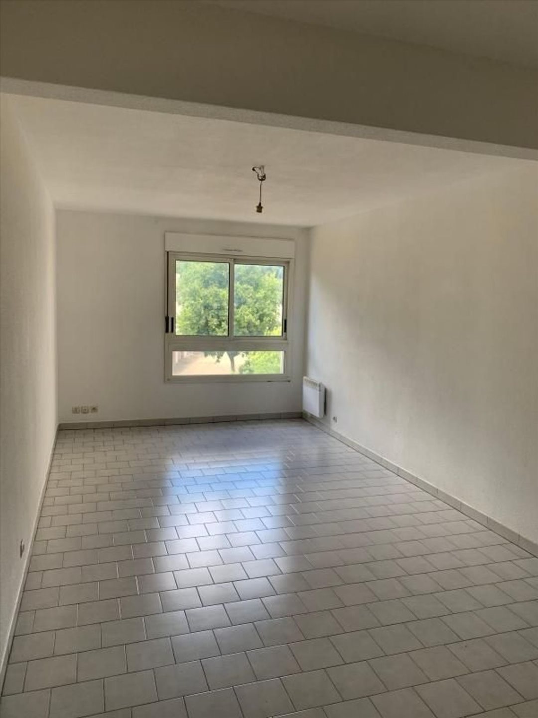 Appartement à louer, 28m², Nîmes