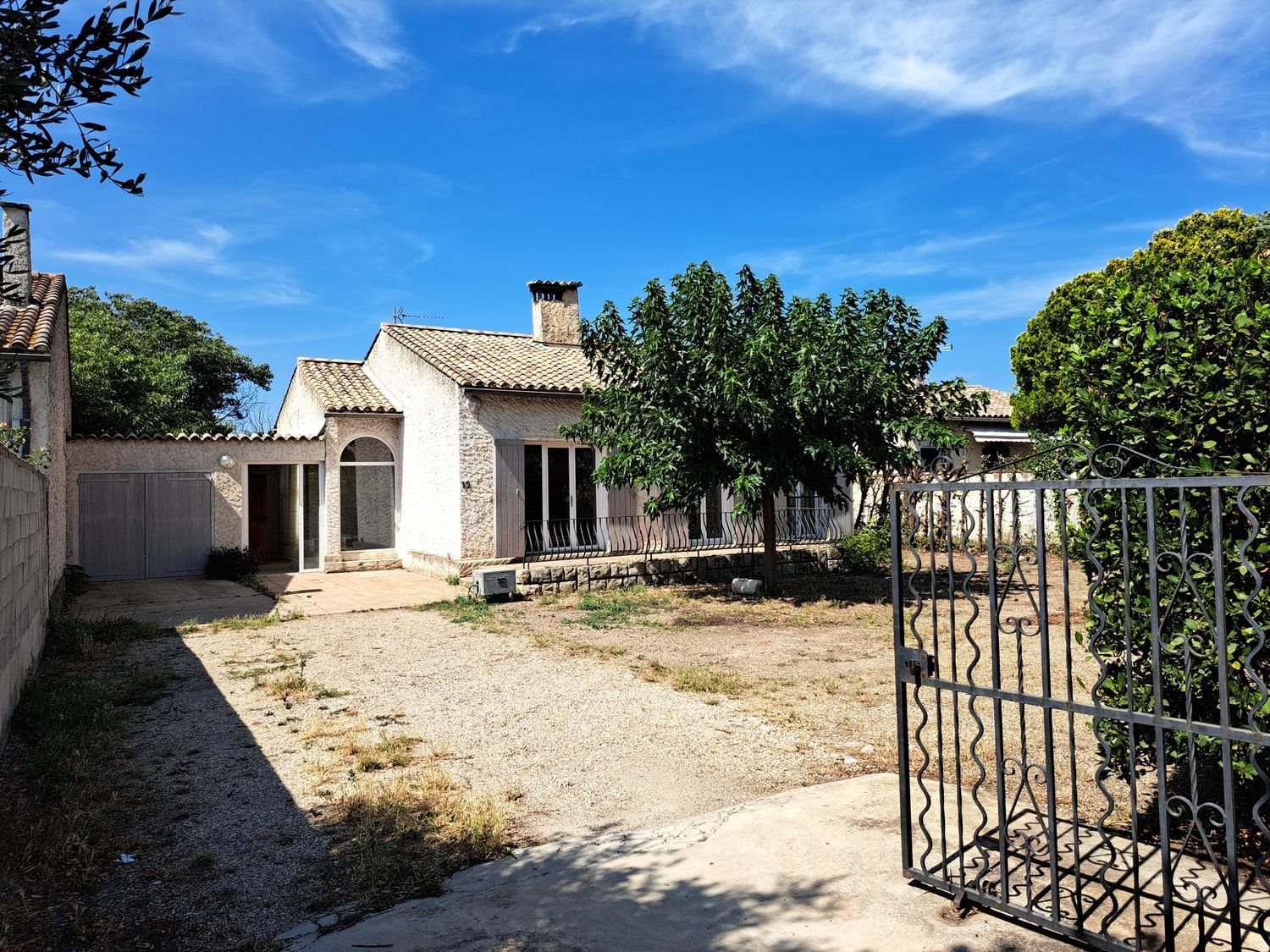 Maison à vendre, 100m², Saint-Martin-de-Crau