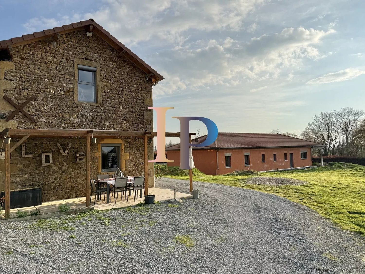 Maison à vendre, 277m², Fleury-la-Montagne