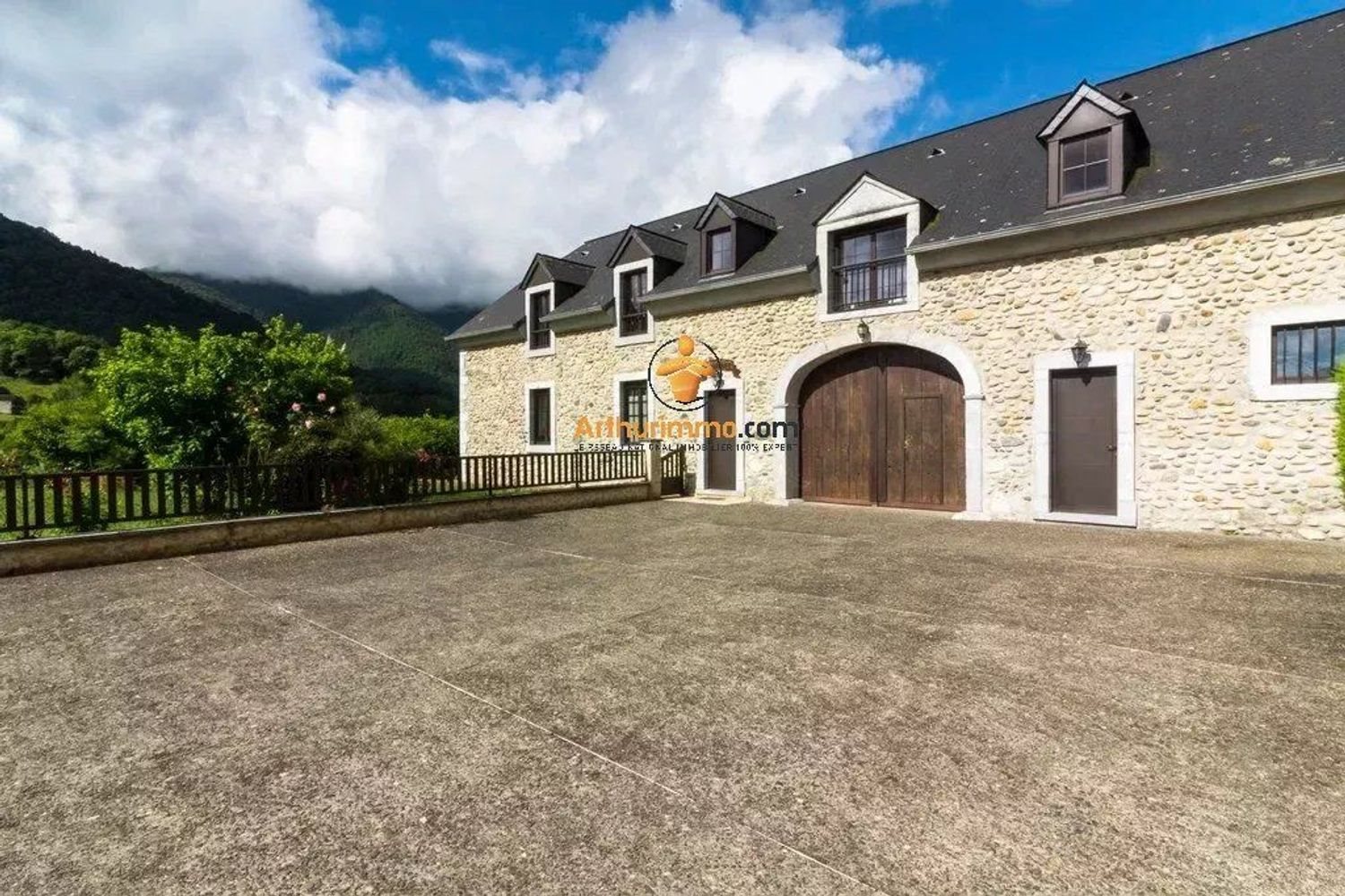 Maison à vendre, 313m², Lourdes