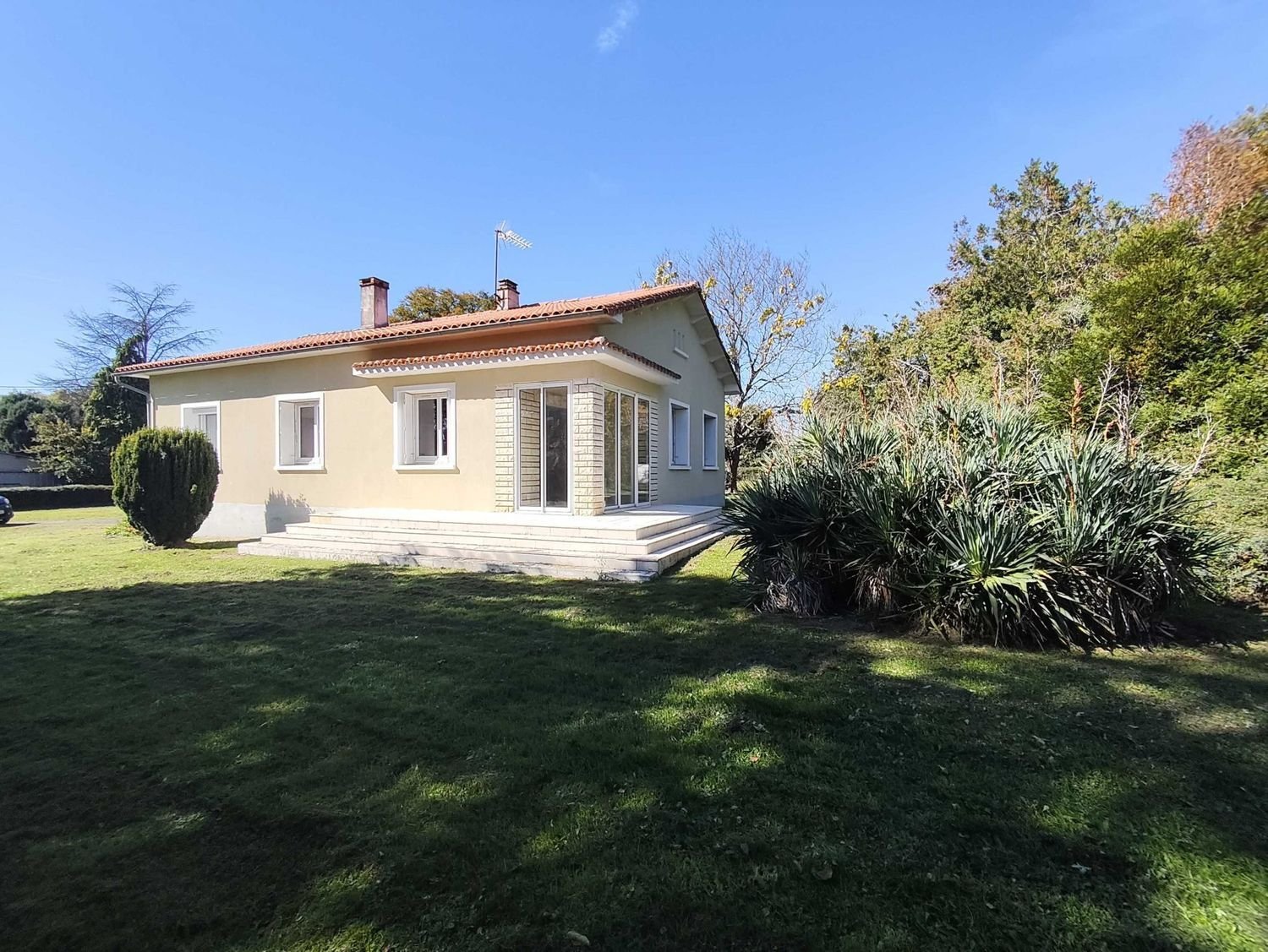 Maison à vendre, 97m², Chasseneuil-sur-Bonnieure