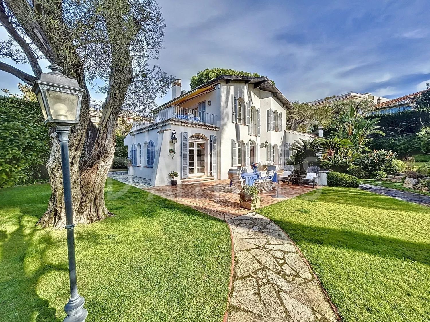 Maison à louer, 250m², Antibes