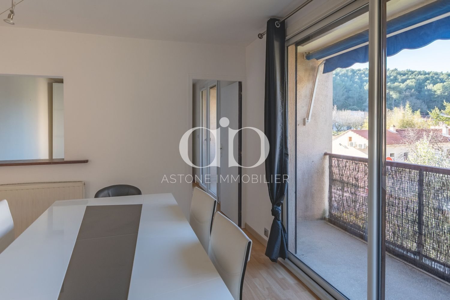 Appartement à vendre, 65m², Carnoux-en-Provence