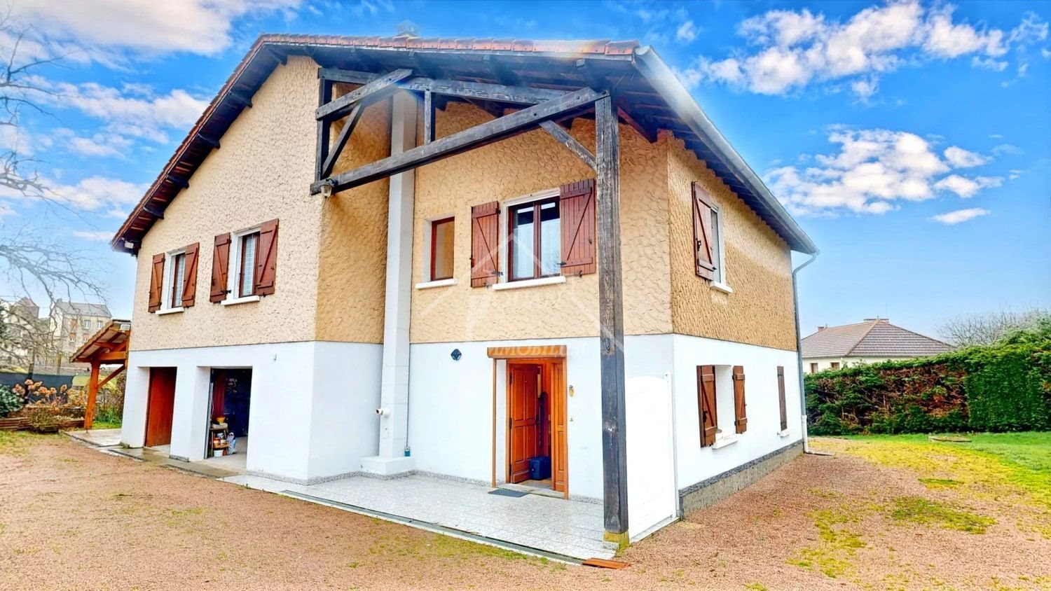 Maison à vendre, 119m², Saint-Pierre-Laval