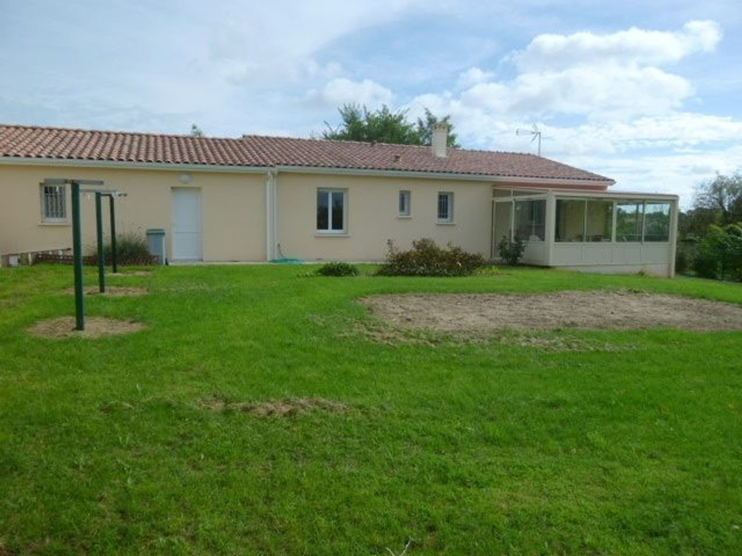 Maison à louer, 100m², Saint-Georges-des-Coteaux