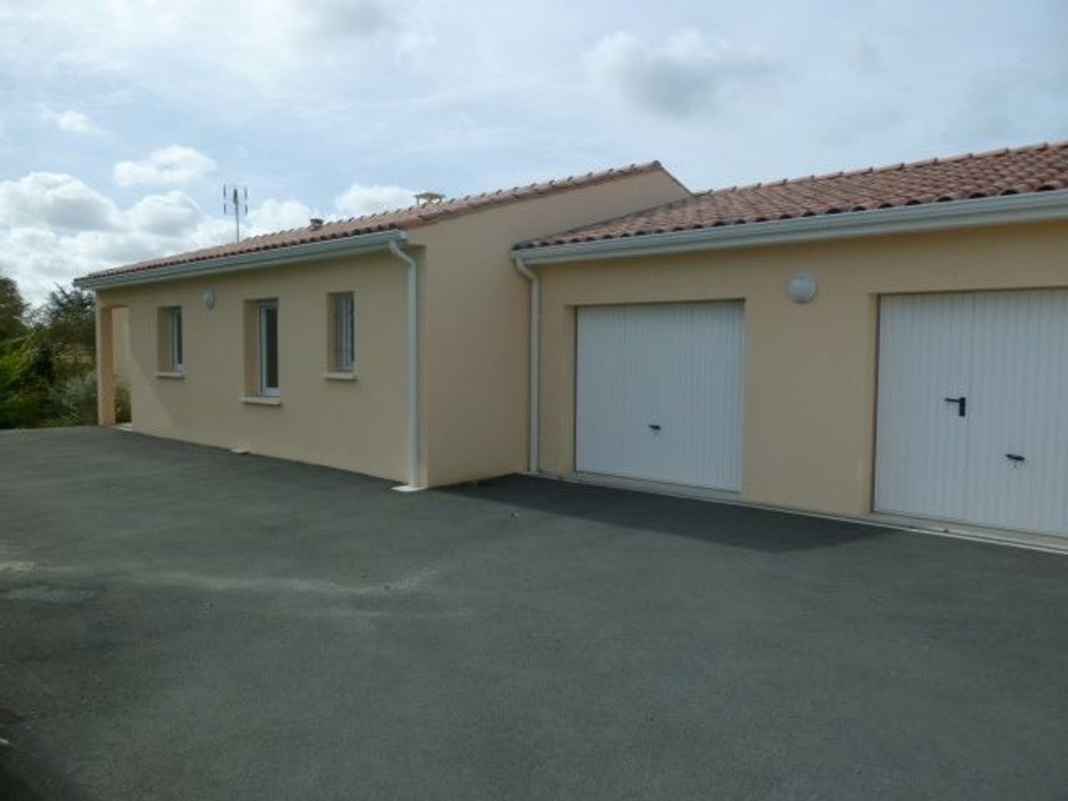 Maison à louer, 100m², Saint-Georges-des-Coteaux